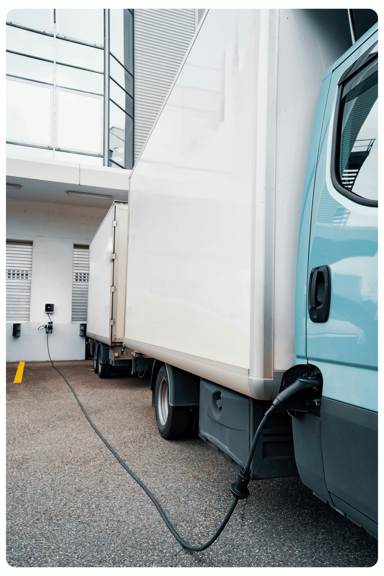 EV-truck-charging EV-truck-charging